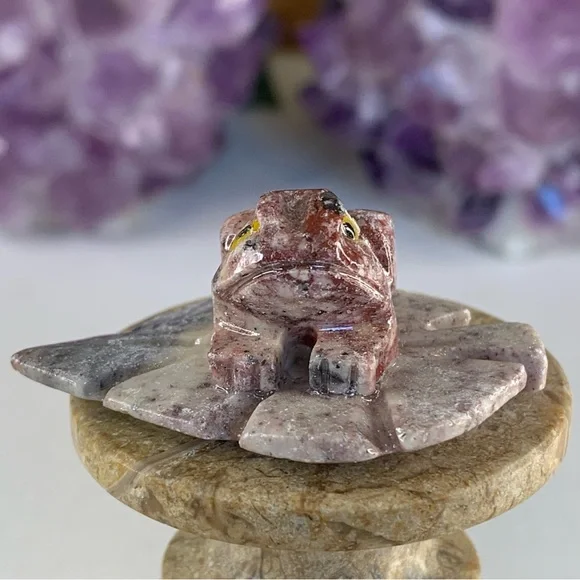 Miniature Frog Stone Carving Mini Toad Figurine Steatite Soapstone Animal 2" - Picture 2 of 8